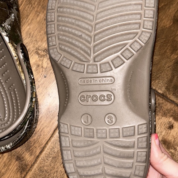 Camouflage Crocs - Picture 2 of 2